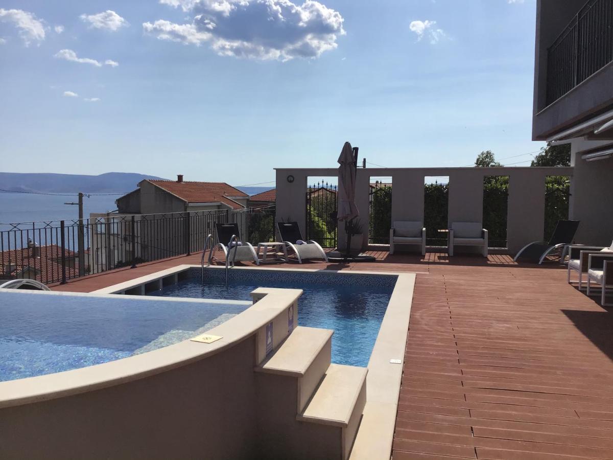 Apartments Villa Manda 诺维·维诺多尔斯基 外观 照片